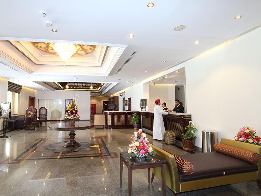 Ramee Guestline Hotel Muskat Bagian luar foto